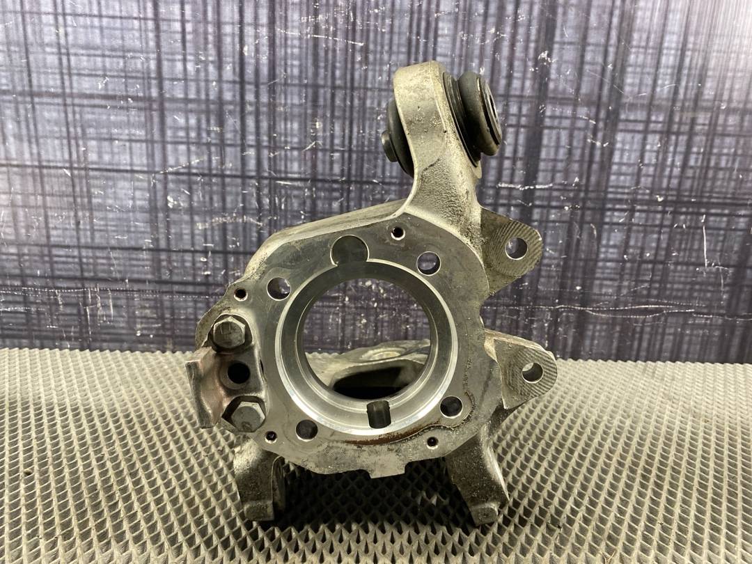 Поворотный кулак, 2265 рублей, Красноярск