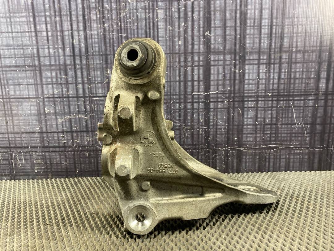 Поворотный кулак, 2265 рублей, Красноярск