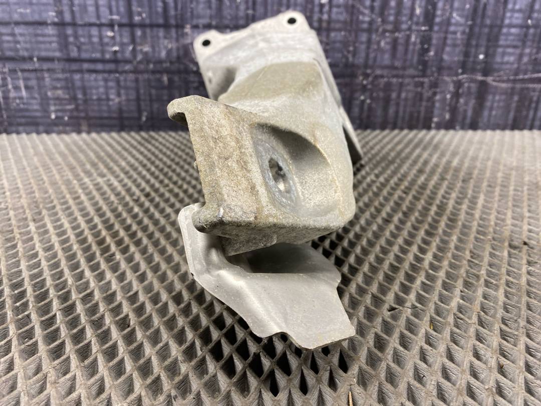 Кронштейн двигателя, 1005 рублей, Красноярск