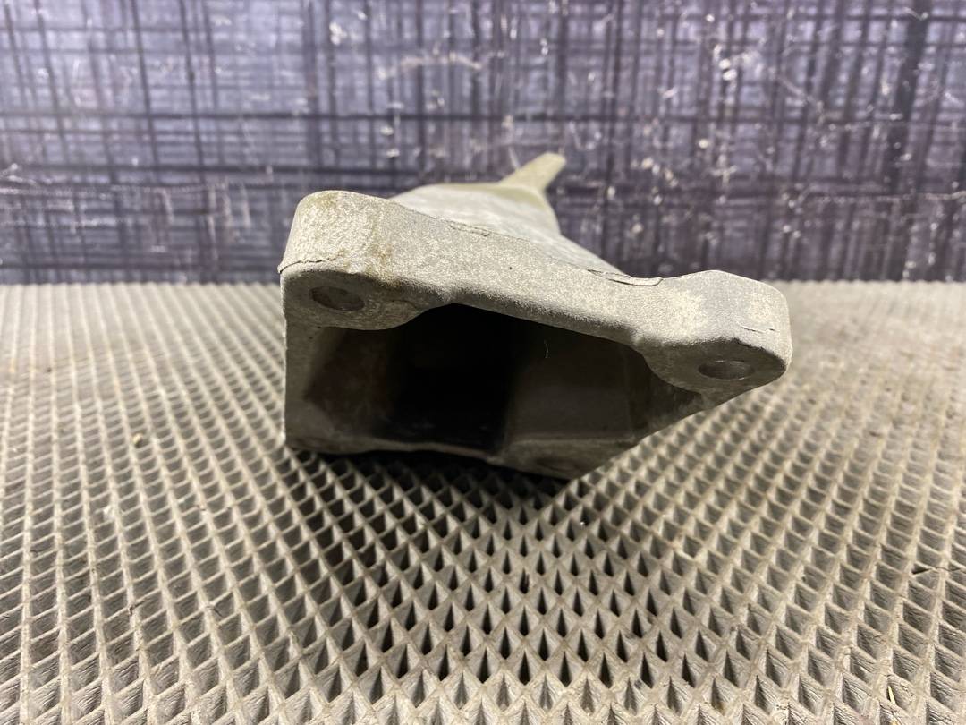 Кронштейн двигателя, 1005 рублей, Красноярск