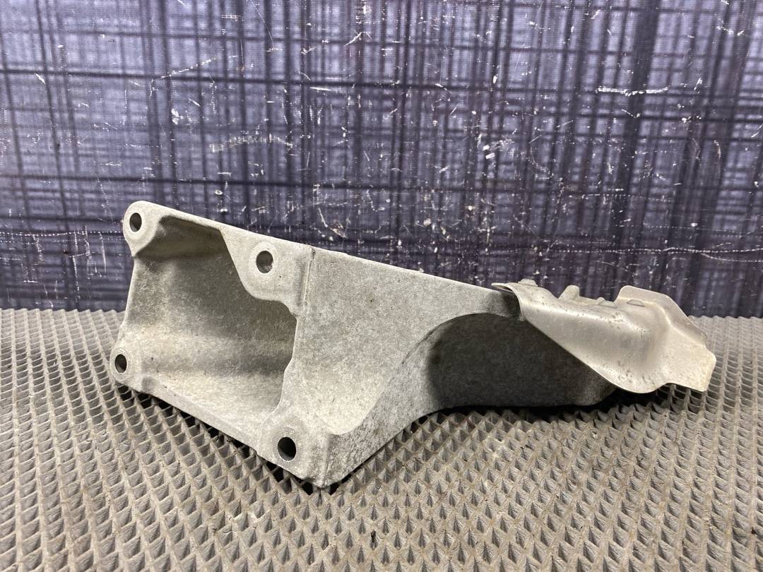 Кронштейн двигателя, 1005 рублей, Красноярск