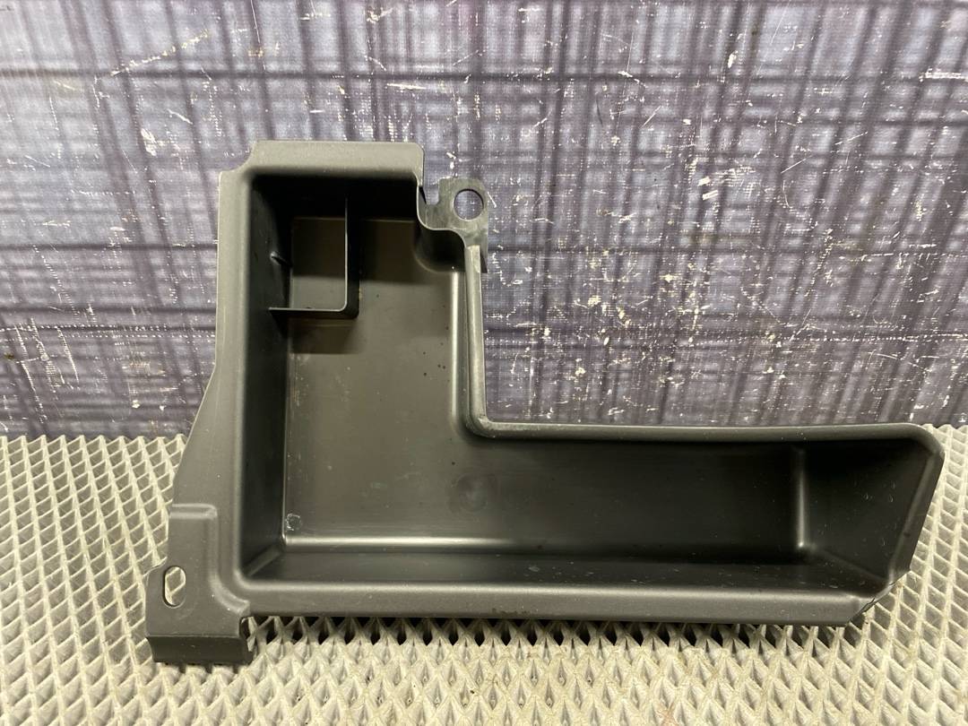 Пластик багажника, 383 рублей, Красноярск