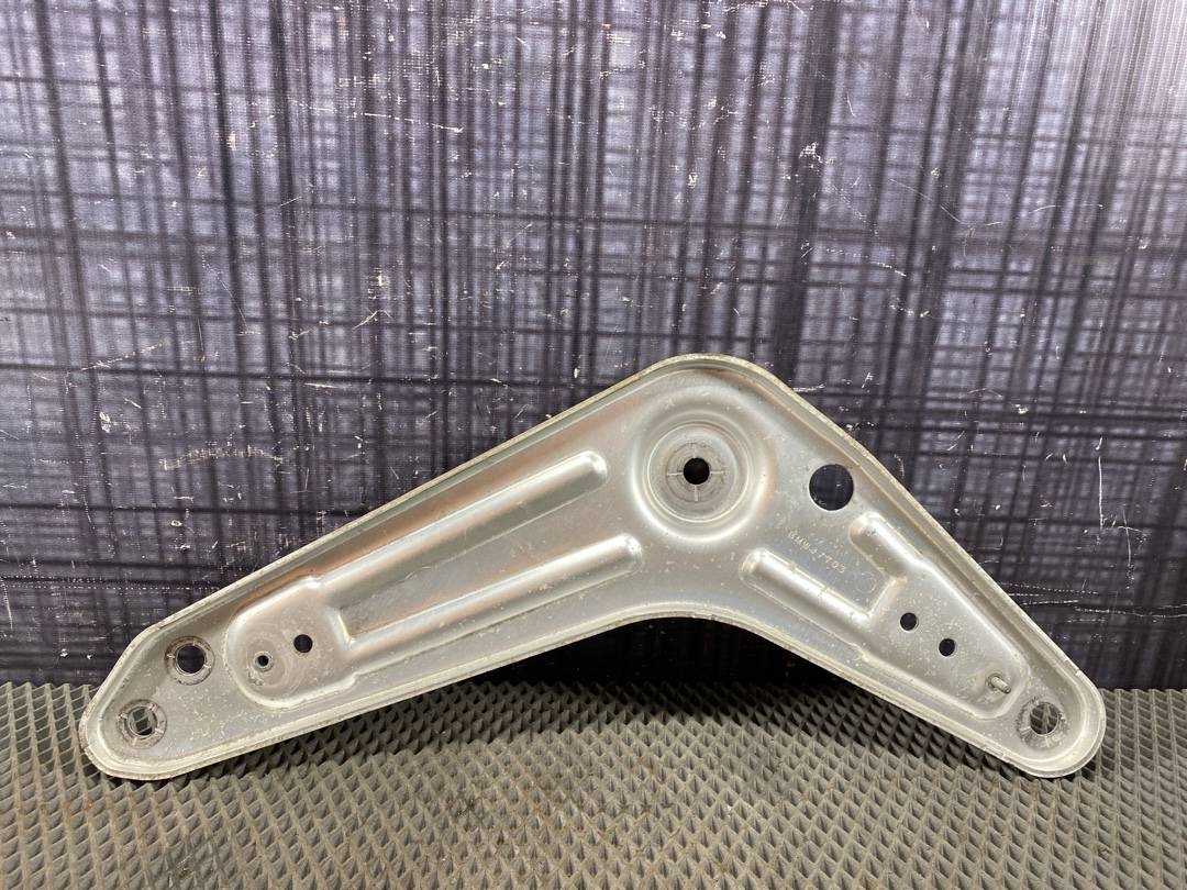 Кронштейн, 503 рублей, Красноярск