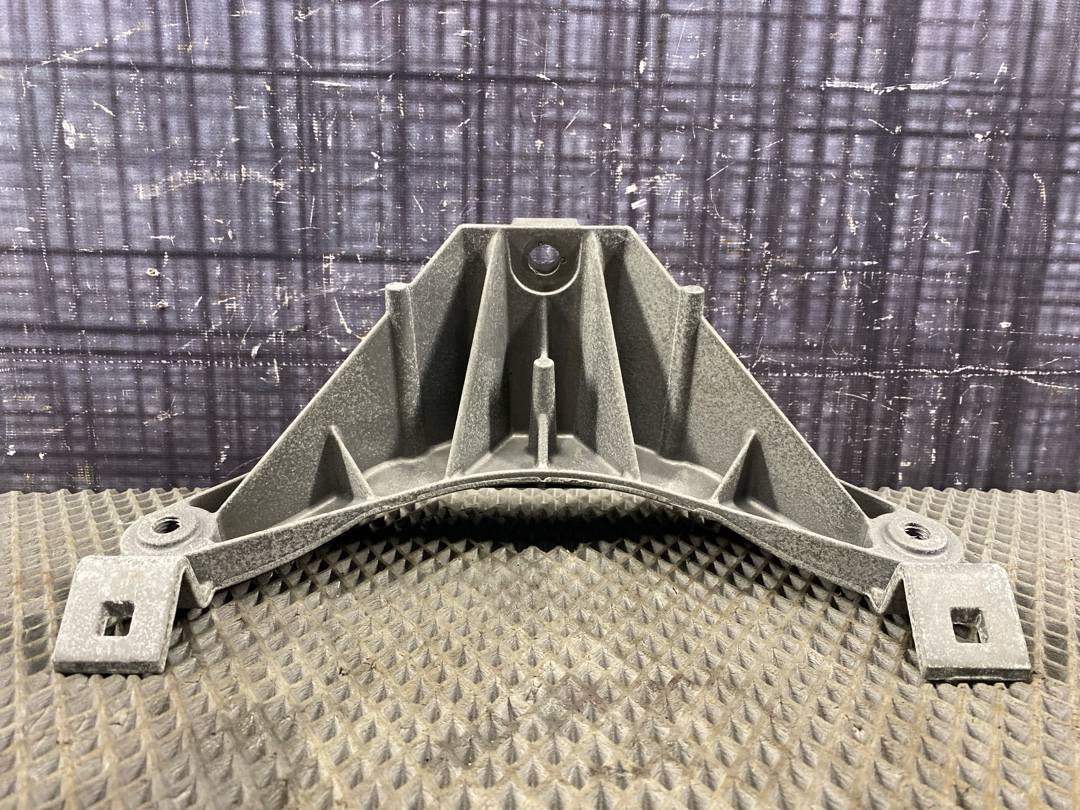 Кронштейн, 915 рублей, Красноярск