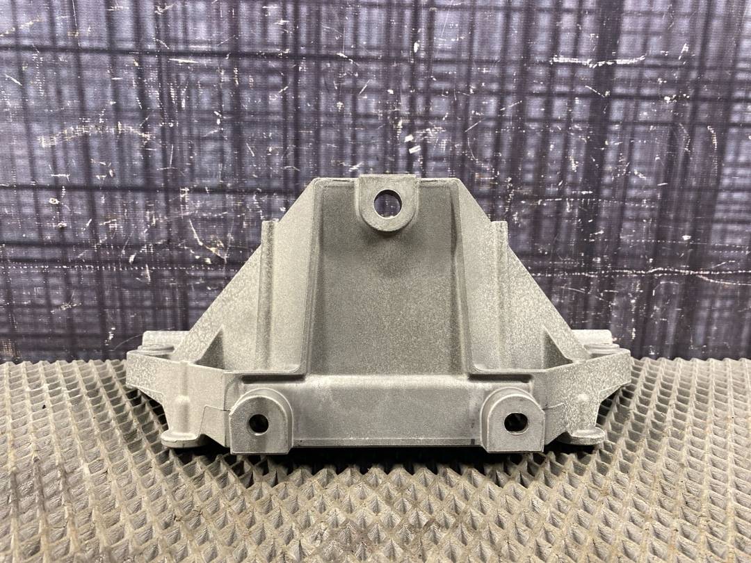 Кронштейн, 915 рублей, Красноярск