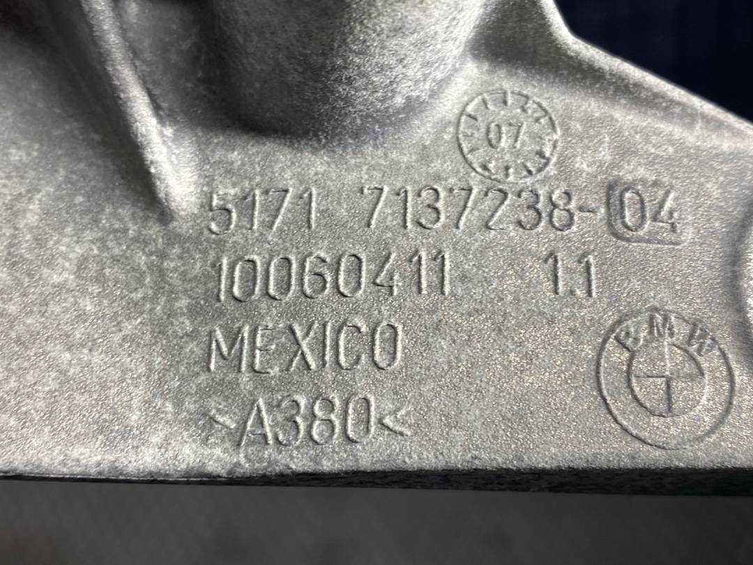 Кронштейн, 915 рублей, Красноярск