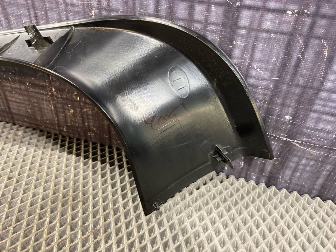 Пластик крышки багажника, 383 рублей, Красноярск