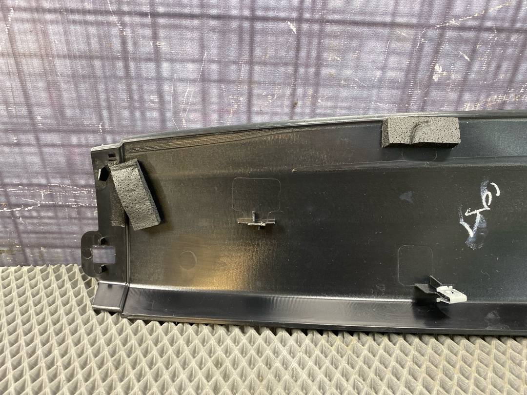 Пластик крышки багажника, 413 рублей, Красноярск