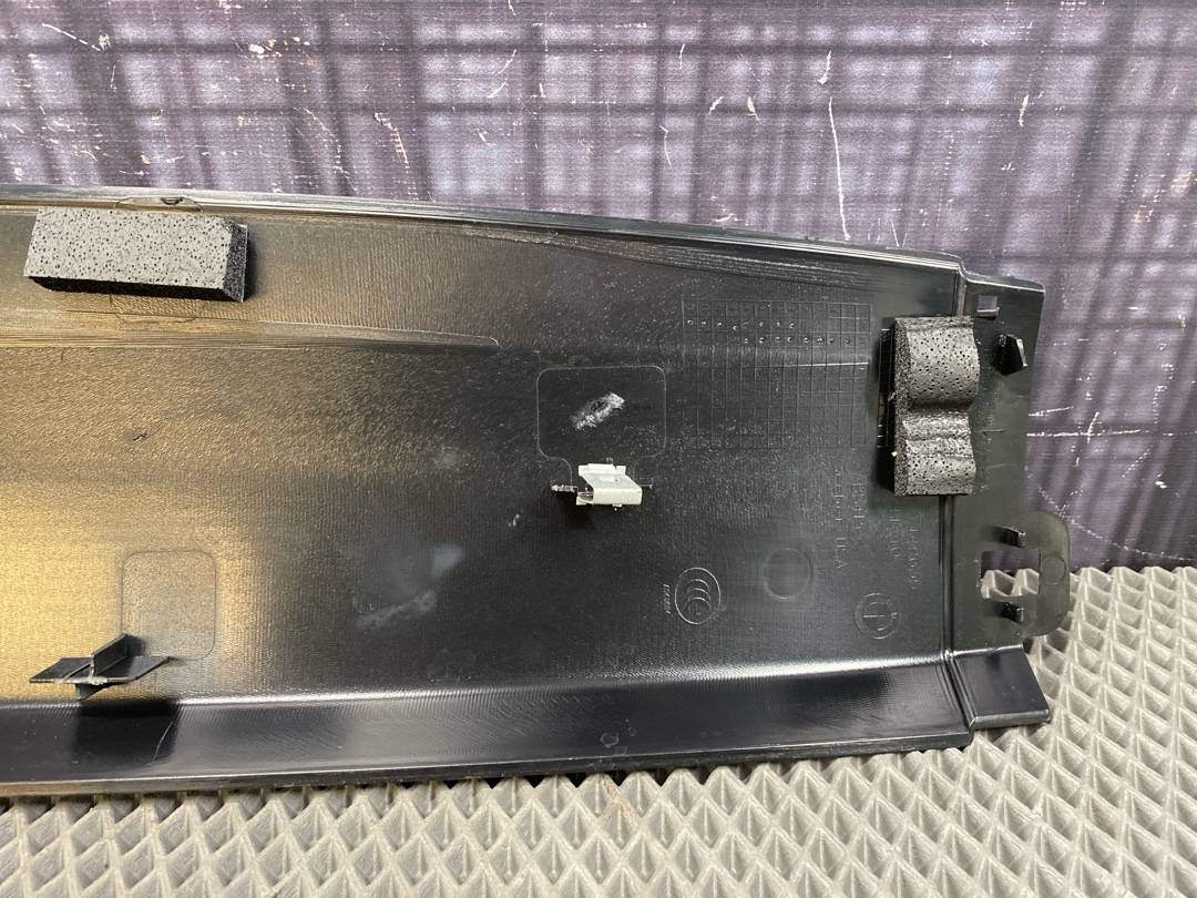 Пластик крышки багажника, 413 рублей, Красноярск