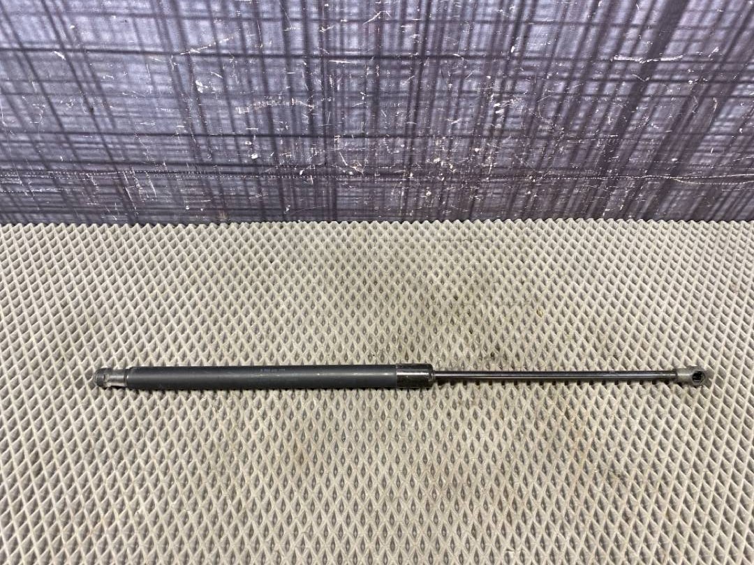 Амортизатор багажника, 455 рублей, Красноярск