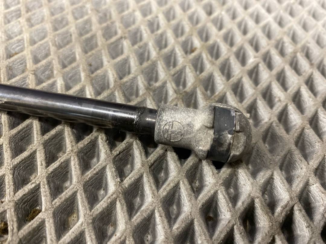 Амортизатор багажника, 455 рублей, Красноярск