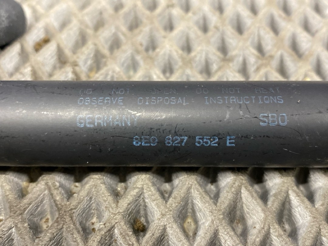 Амортизатор багажника, 455 рублей, Красноярск