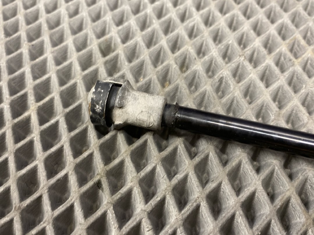 Амортизатор багажника, 455 рублей, Красноярск