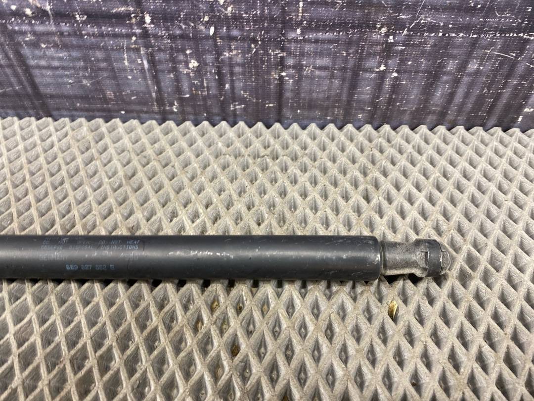 Амортизатор багажника, 455 рублей, Красноярск