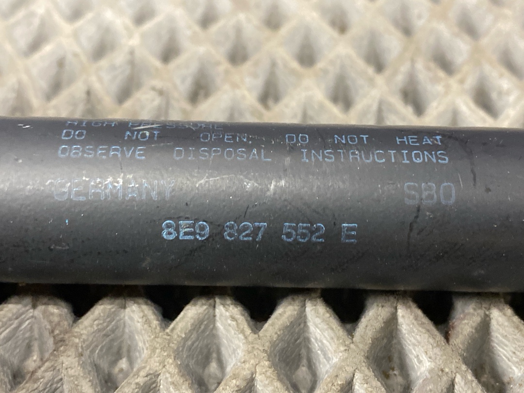 Амортизатор багажника, 455 рублей, Красноярск