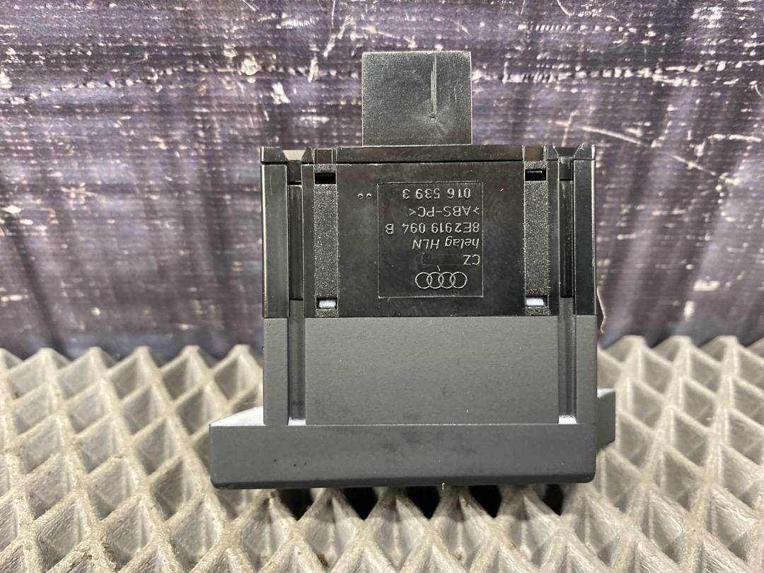 Кнопка салона, 252 рублей, Красноярск