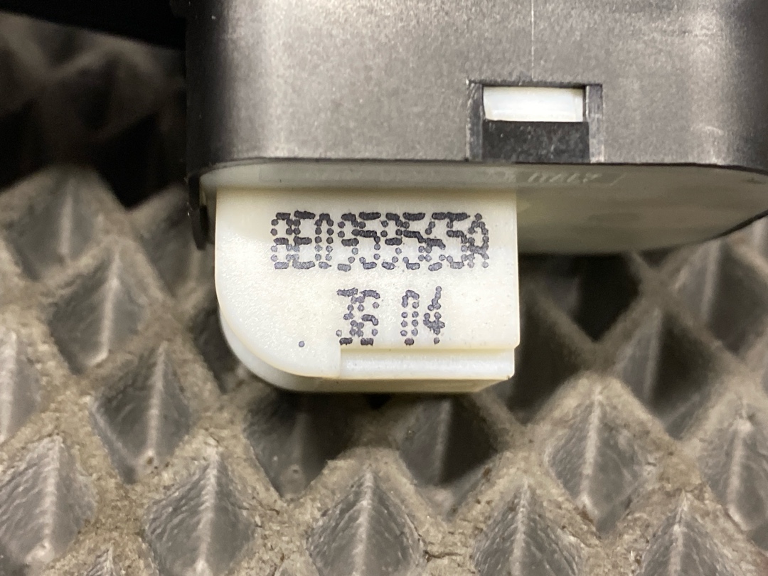 Кнопка регулировки зеркал, 840 рублей, Красноярск