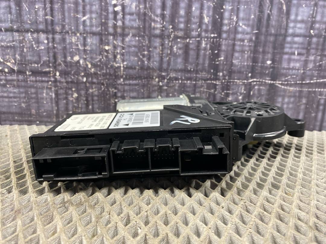 Мотор стеклоподъемника, 1022 рублей, Красноярск