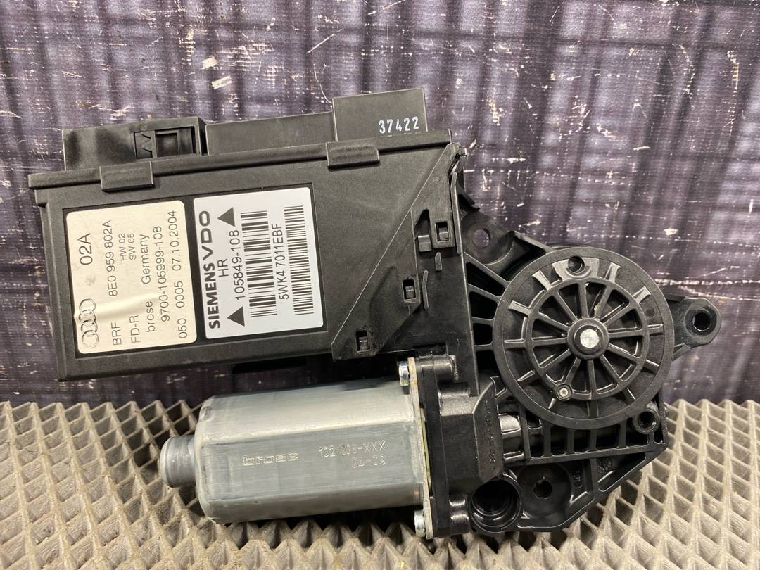 Мотор стеклоподъемника, 1022 рублей, Красноярск