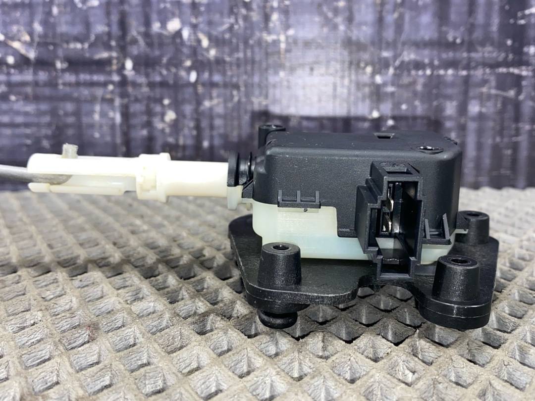 Привод замка багажника, 588 рублей, Красноярск