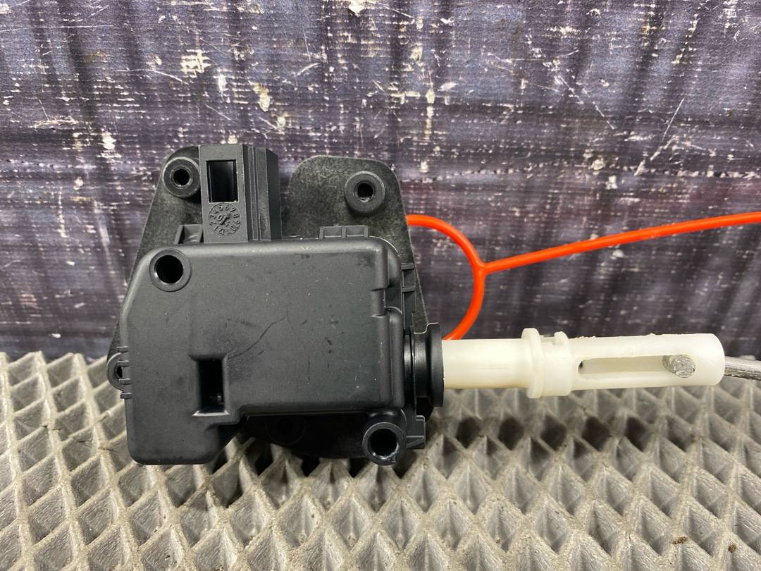 Привод замка багажника, 588 рублей, Красноярск