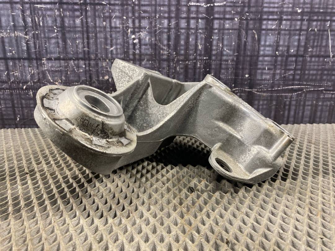 Кронштейн двигателя, 728 рублей, Красноярск