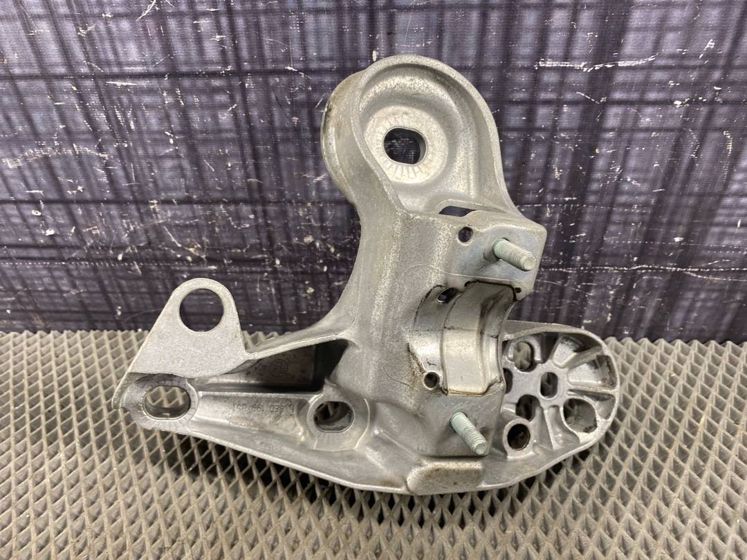 Кронштейн двигателя, 728 рублей, Красноярск