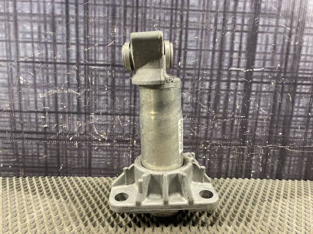 Кронштейн усилителя бампера, 1141 рублей, Красноярск