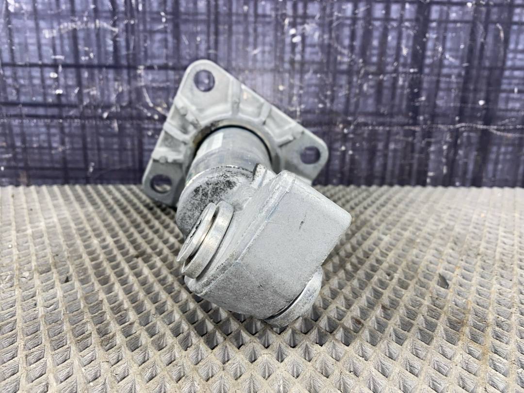 Кронштейн усилителя бампера, 1141 рублей, Красноярск