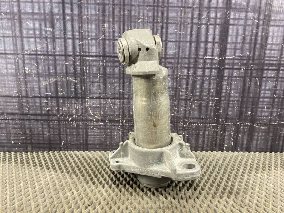 Кронштейн усилителя бампера, 1141 рублей, Красноярск