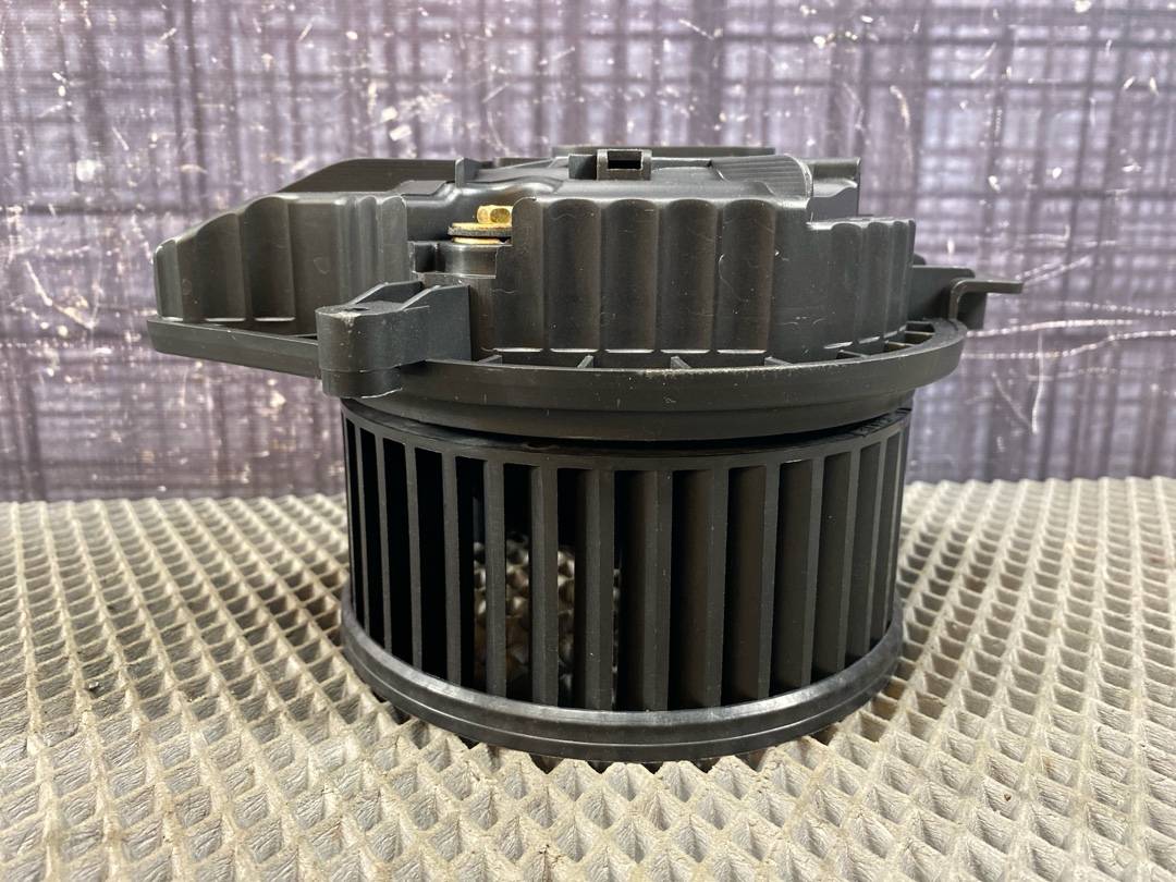 Мотор печки, 1792 рублей, Красноярск