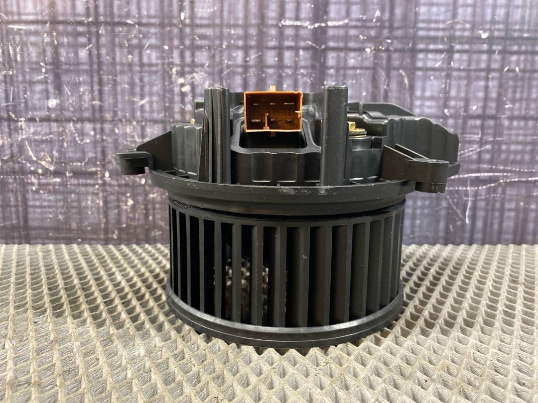 Мотор печки, 1792 рублей, Красноярск