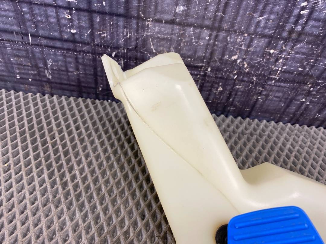 Бачок омывателя, 644 рублей, Красноярск