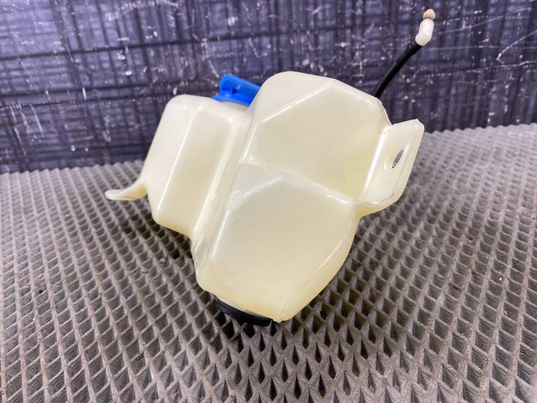 Бачок омывателя, 644 рублей, Красноярск