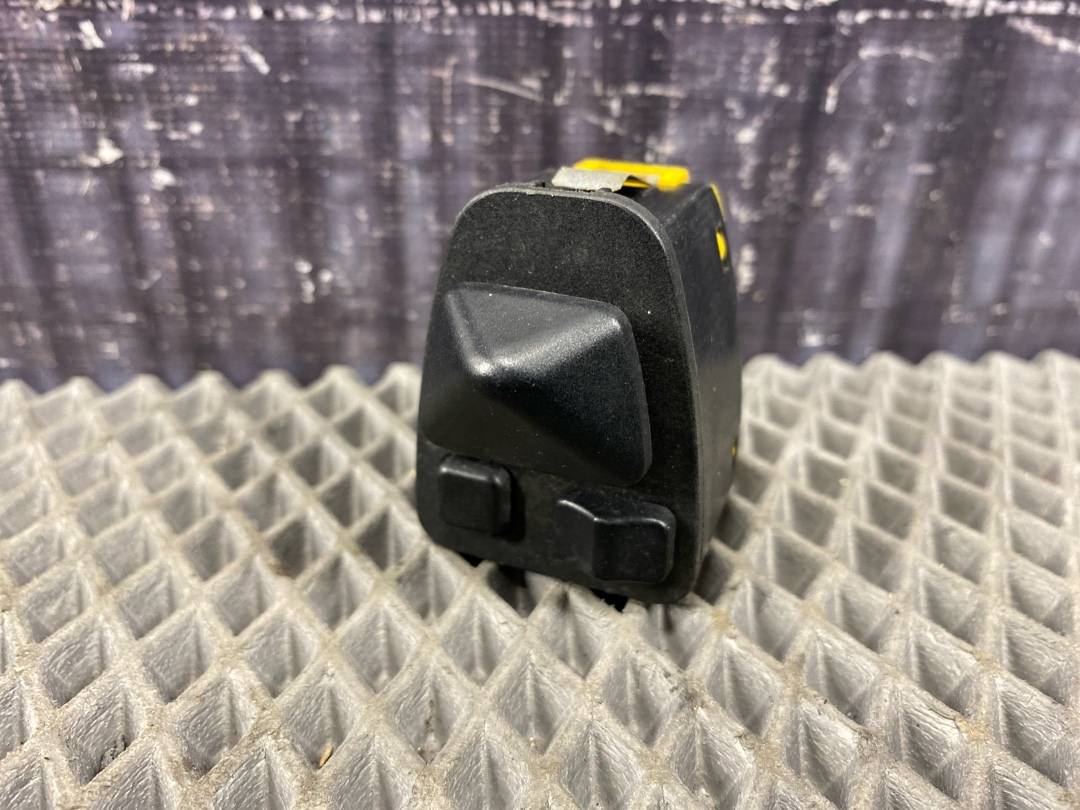 Кнопка регулировки зеркал, 726 рублей, Красноярск