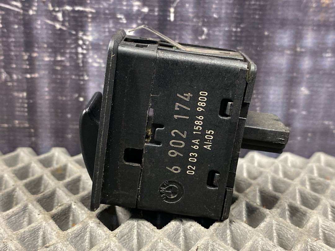 Кнопка стеклоподъемника, 318 рублей, Красноярск