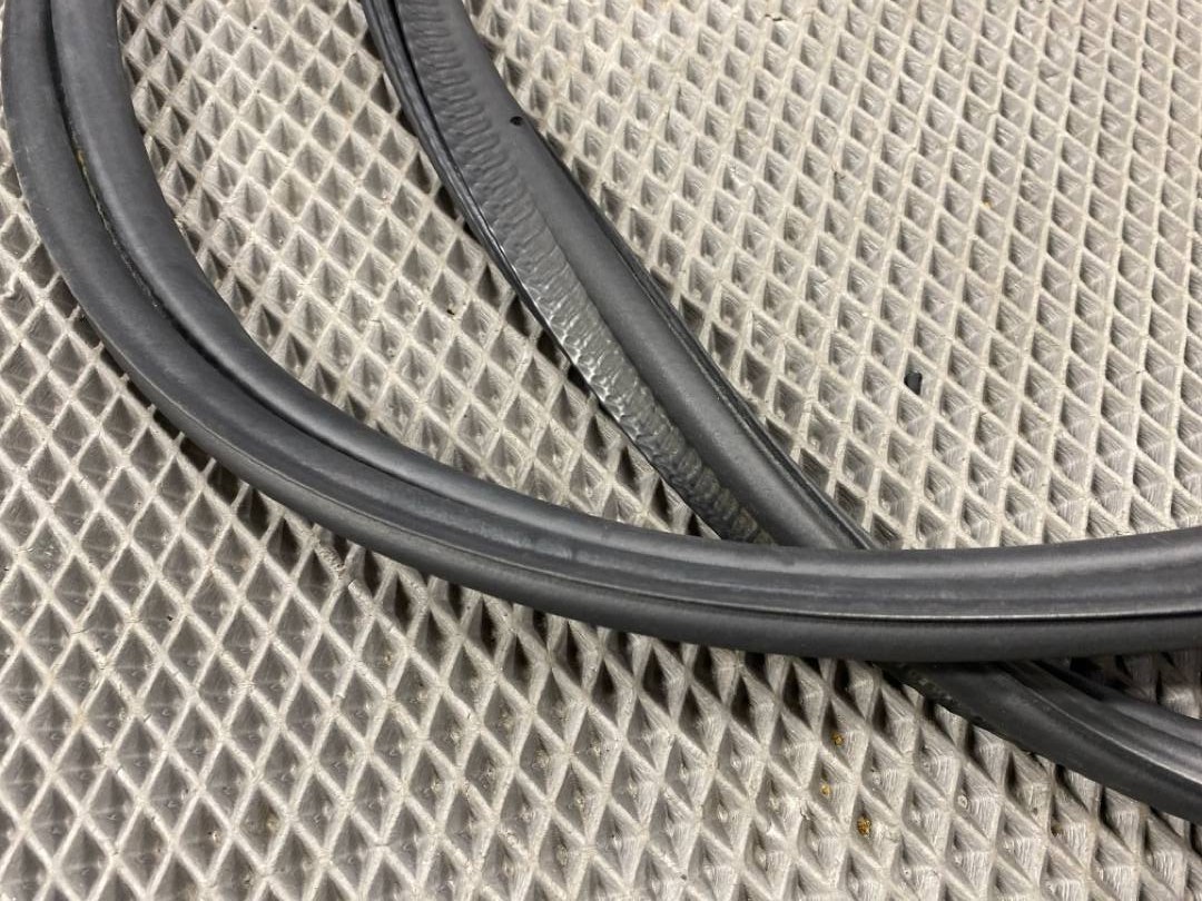 Уплотнитель крышки багажника, 582 рублей, Красноярск