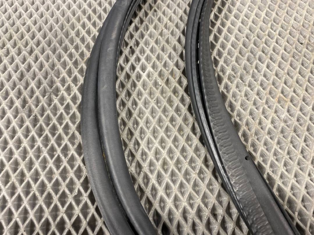 Уплотнитель крышки багажника, 582 рублей, Красноярск