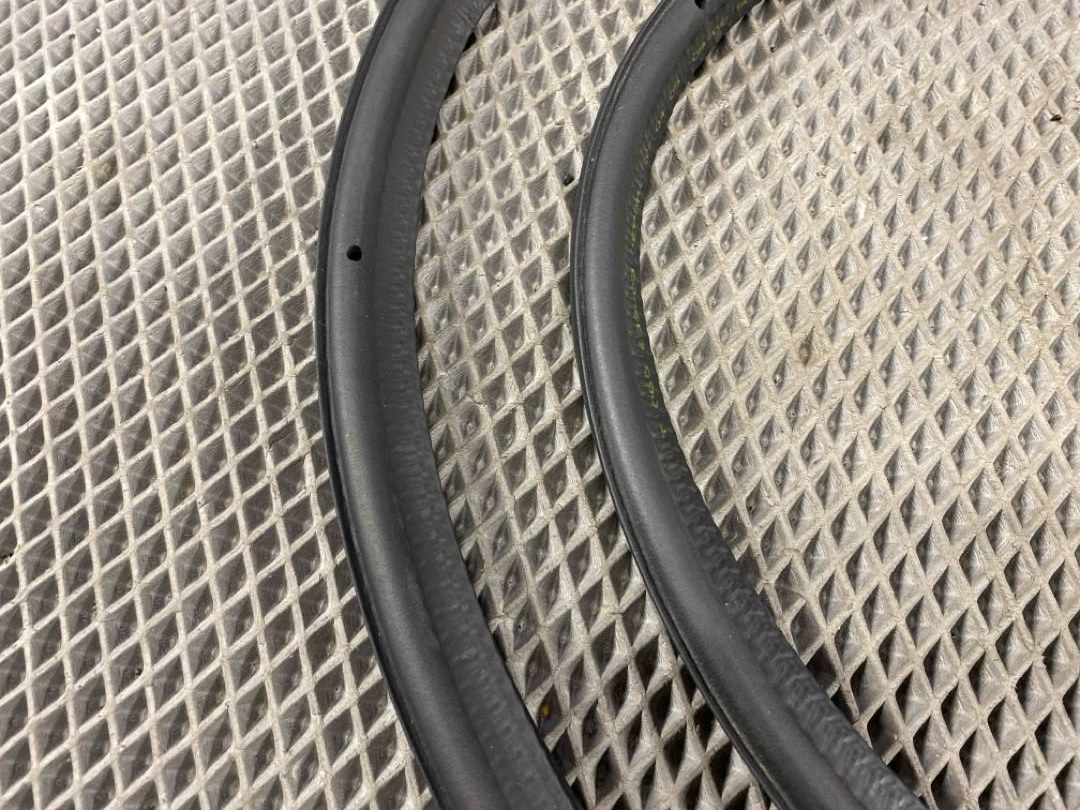 Уплотнитель крышки багажника, 582 рублей, Красноярск