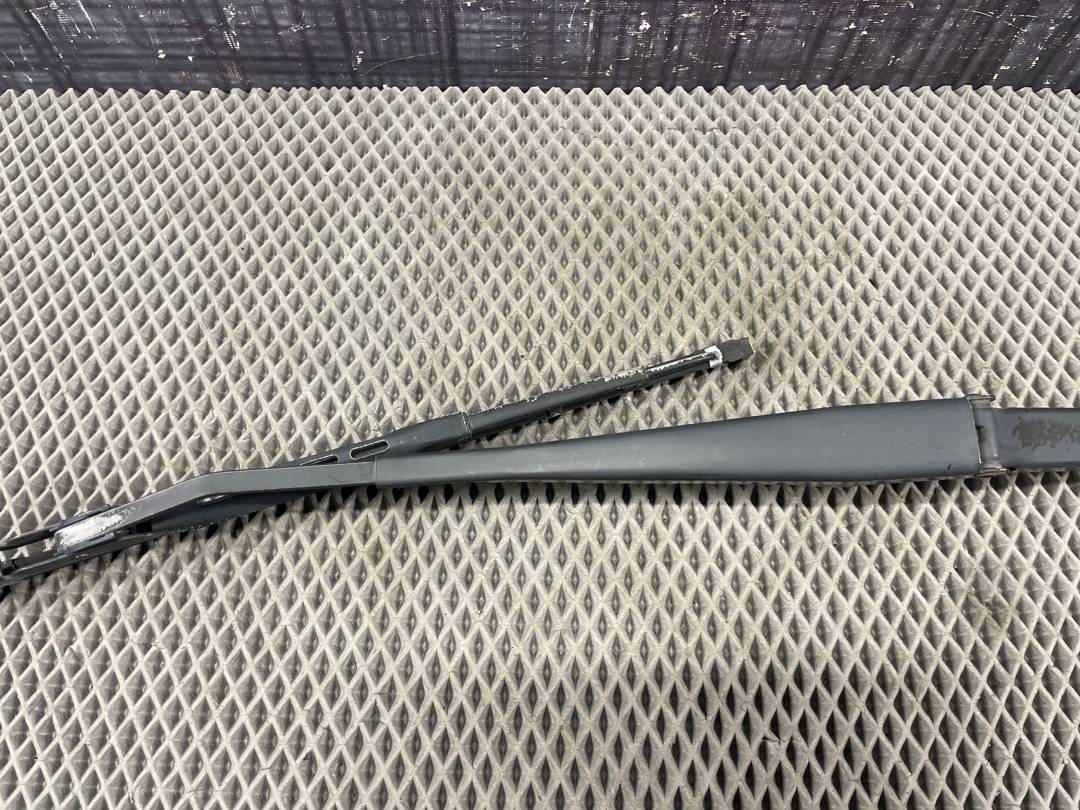 Дворник, 1200 рублей, Красноярск