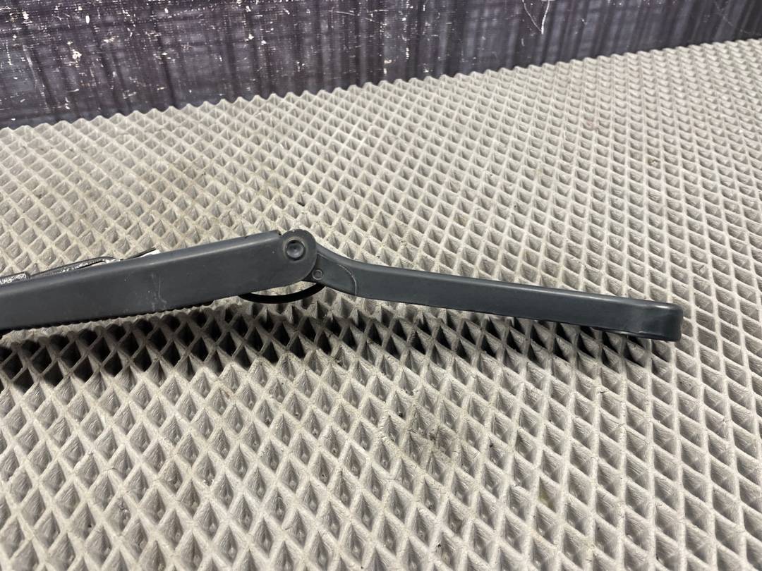 Дворник, 1200 рублей, Красноярск