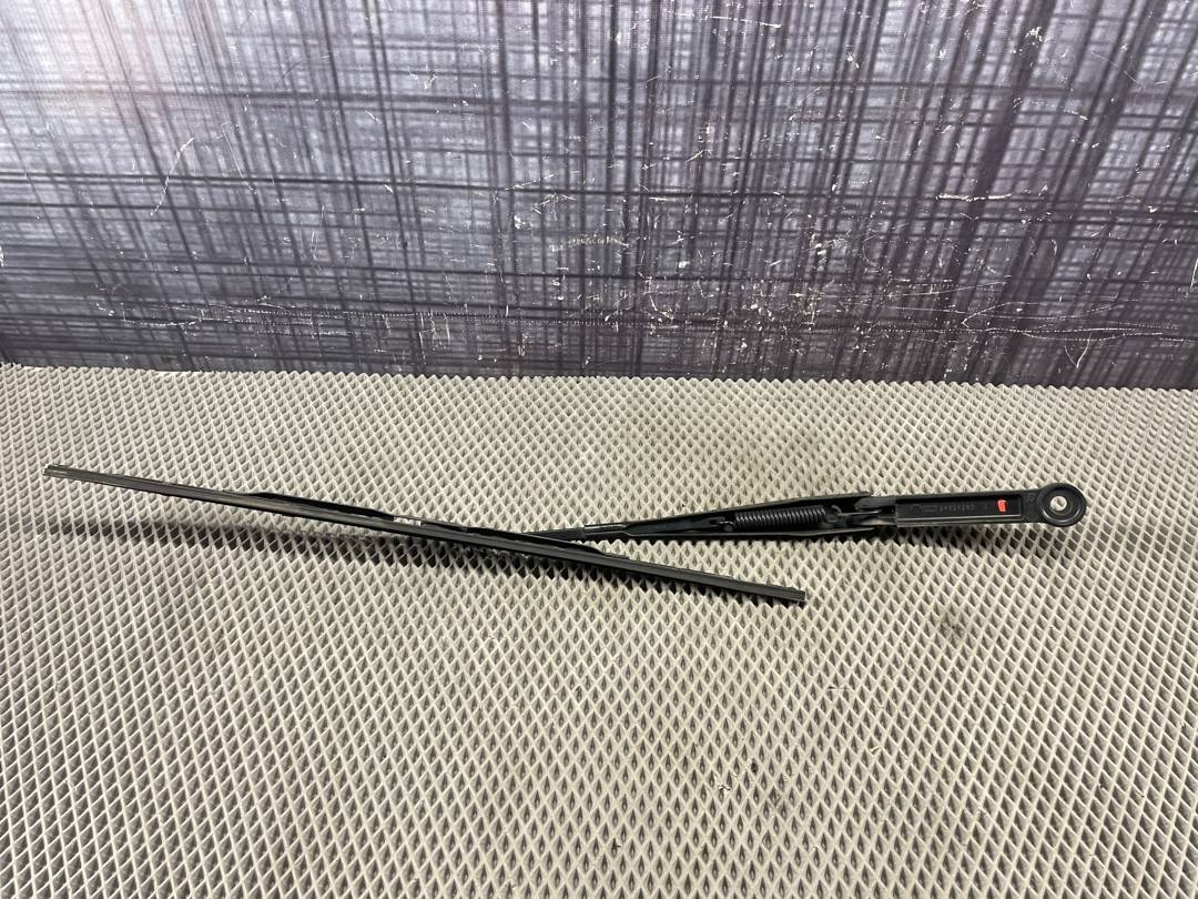 Дворник, 1200 рублей, Красноярск