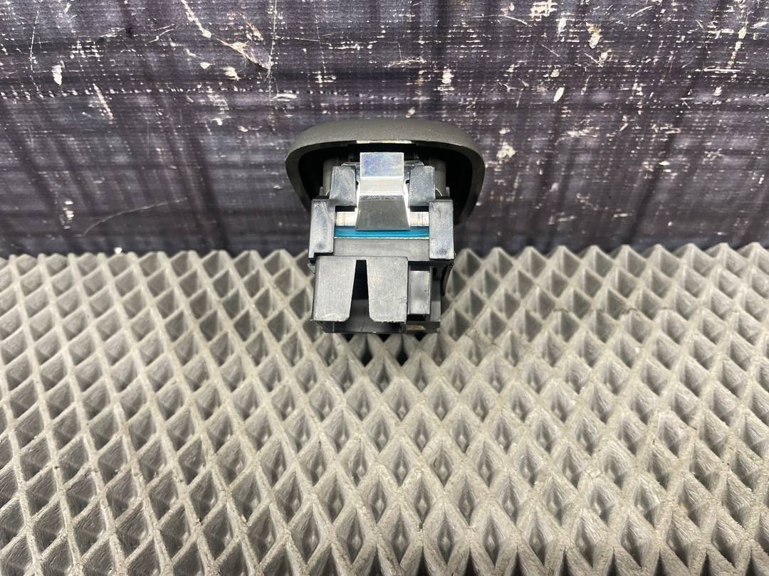 Кнопка стеклоподъемника, 550 рублей, Красноярск