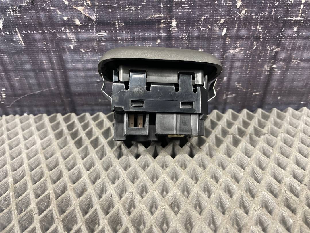 Кнопка стеклоподъемника, 550 рублей, Красноярск