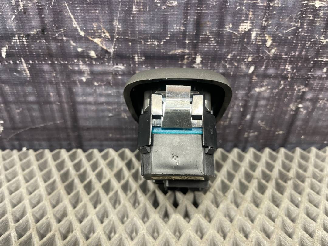 Кнопка стеклоподъемника, 550 рублей, Красноярск