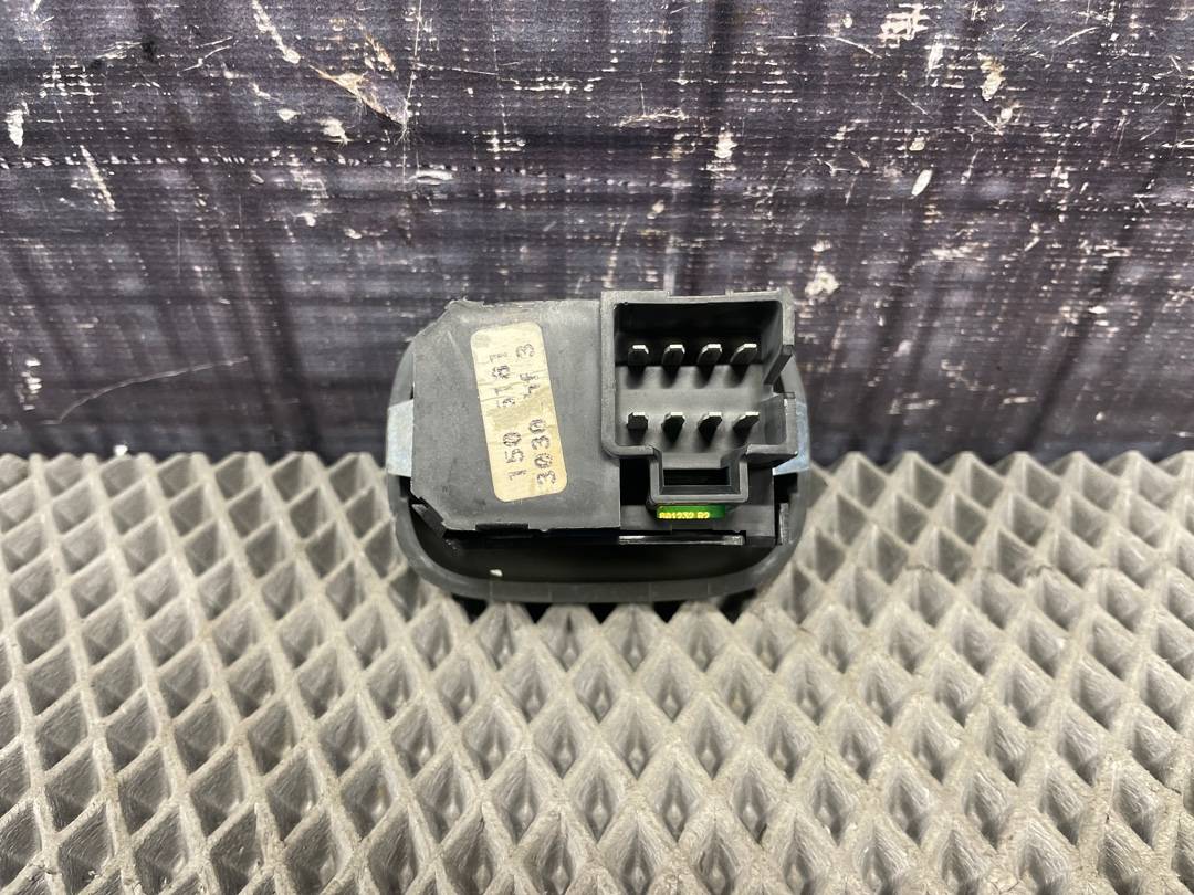 Кнопка стеклоподъемника, 550 рублей, Красноярск