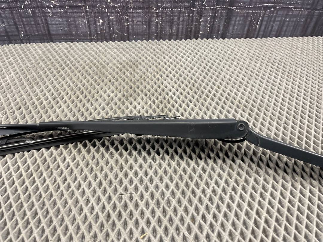 Дворник, 1200 рублей, Красноярск