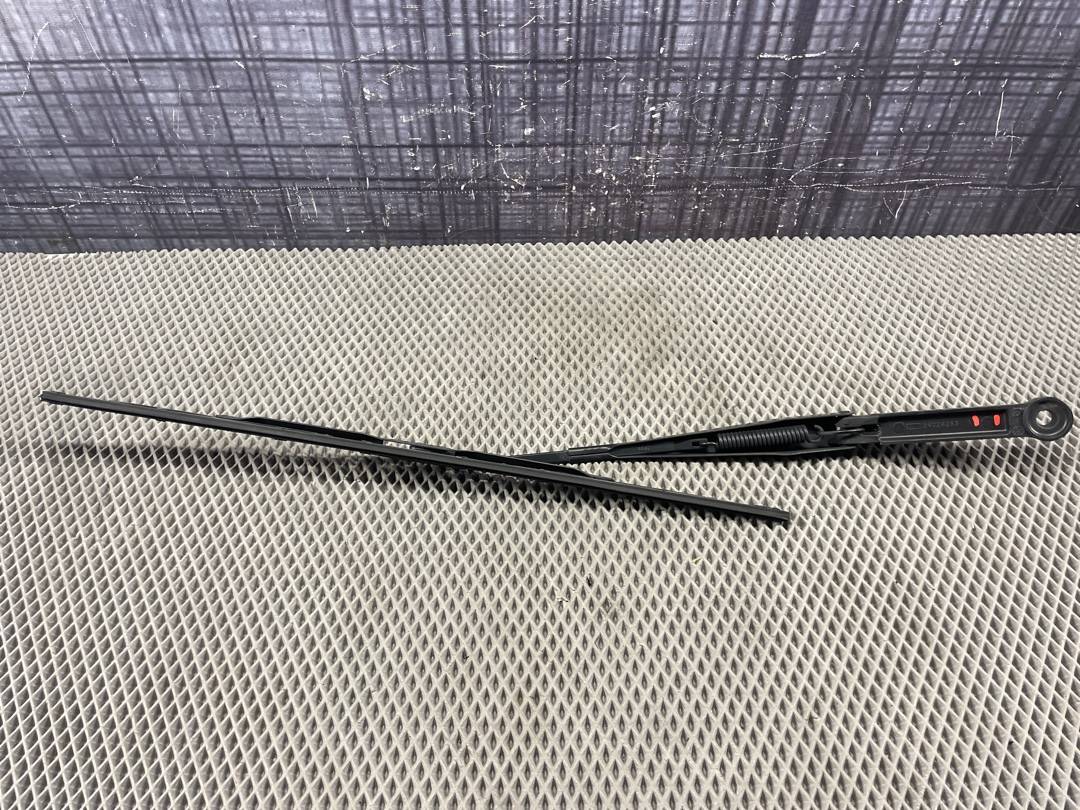 Дворник, 1200 рублей, Красноярск