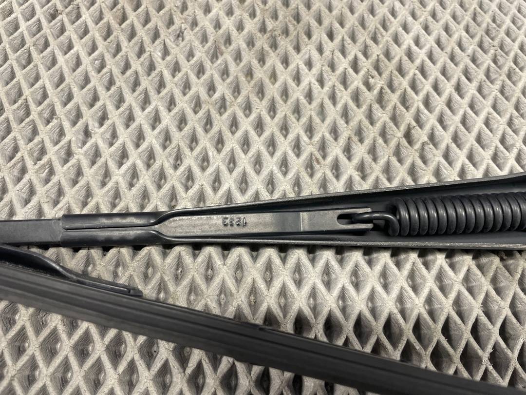 Дворник, 1200 рублей, Красноярск