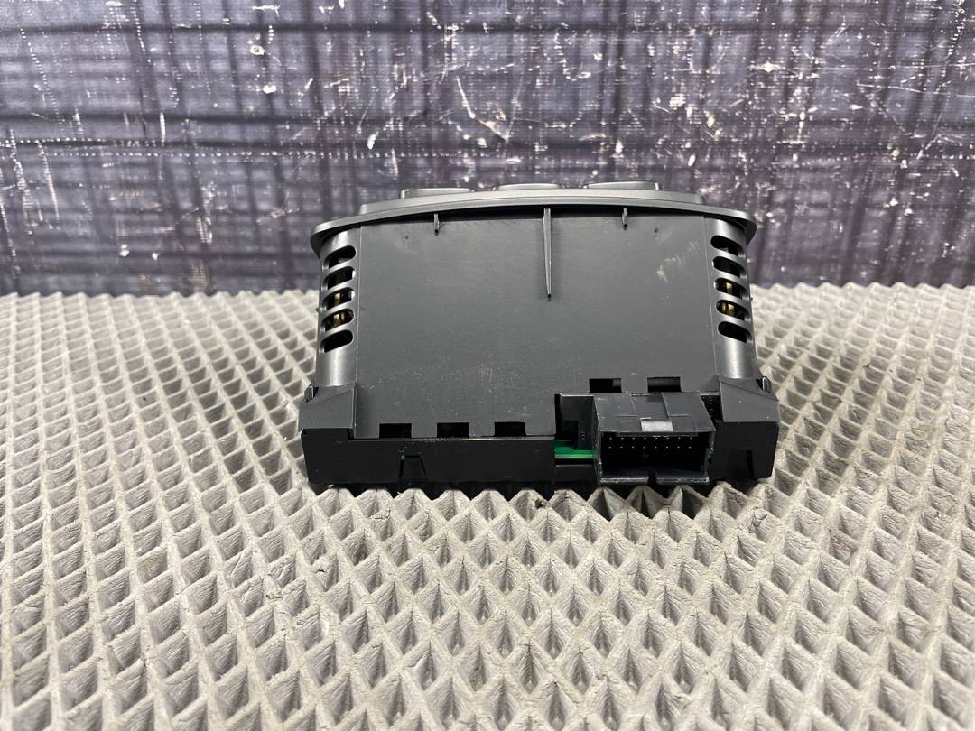 Блок управления климат-контролем, 1350 рублей, Красноярск